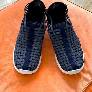 Zee Alexis slip-on sneakers-Katie-size 8-denim blue